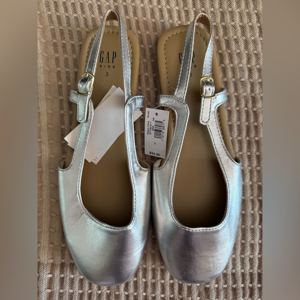 NWT Gap Kids Slingback Ballet Flats in Silver